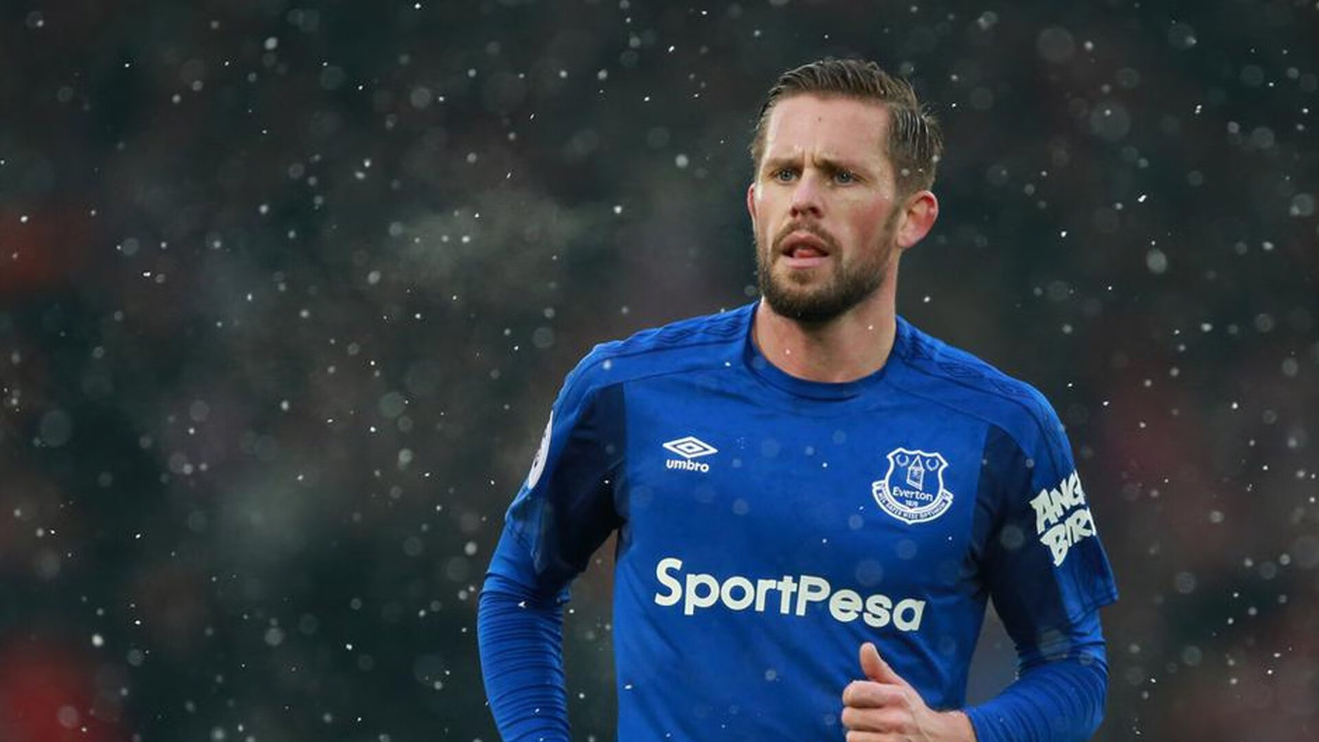 开云体育在线入口-【益起看球】意甲焦点：拉齐奥VS卡利亚里，萨里怒怼密集赛程伤兵满营之困